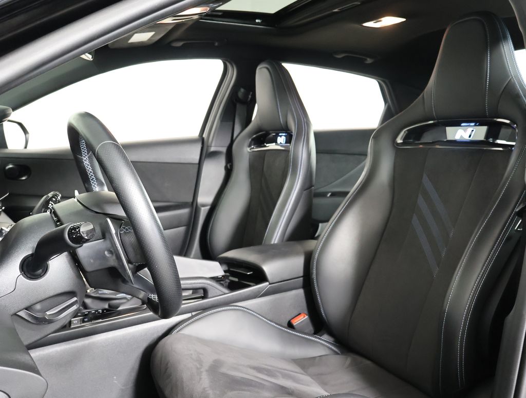 2022 Hyundai Elantra N Base photo 8