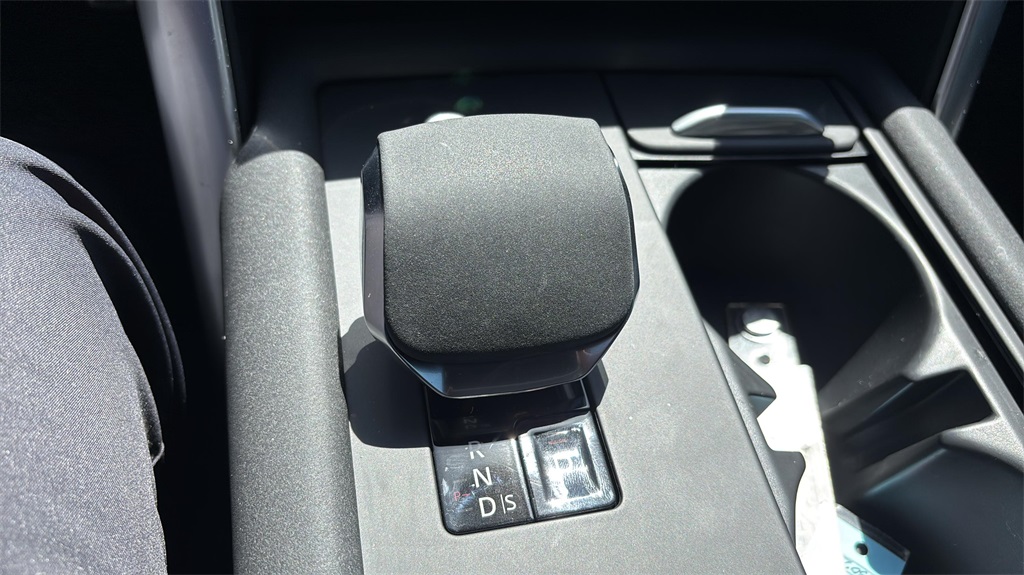 2024 Land Rover Discovery SE photo 17