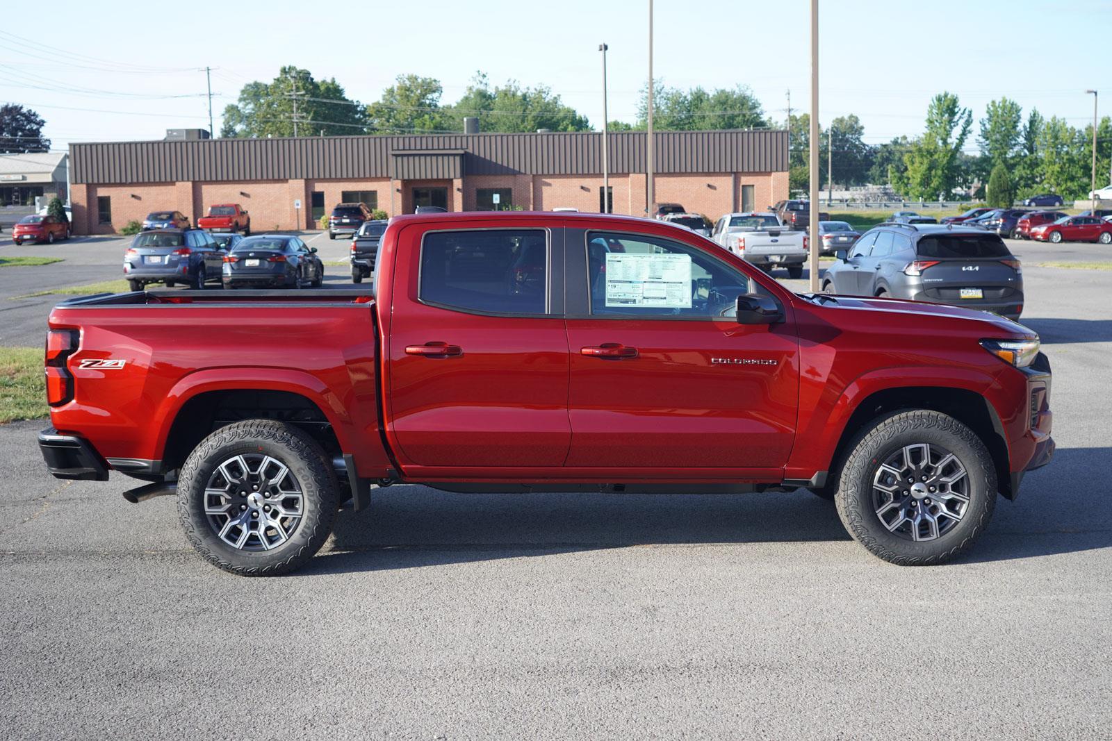 2026 Chevrolet Colorado Z71 photo 2