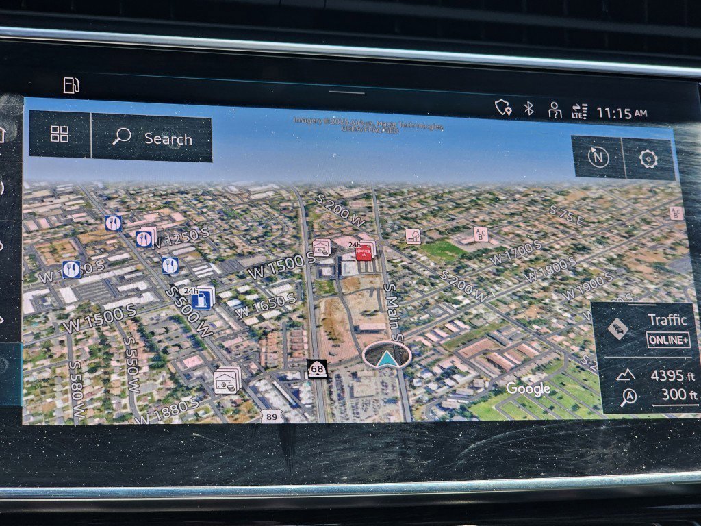 2025 Audi Q7 45 Premium Plus photo 2