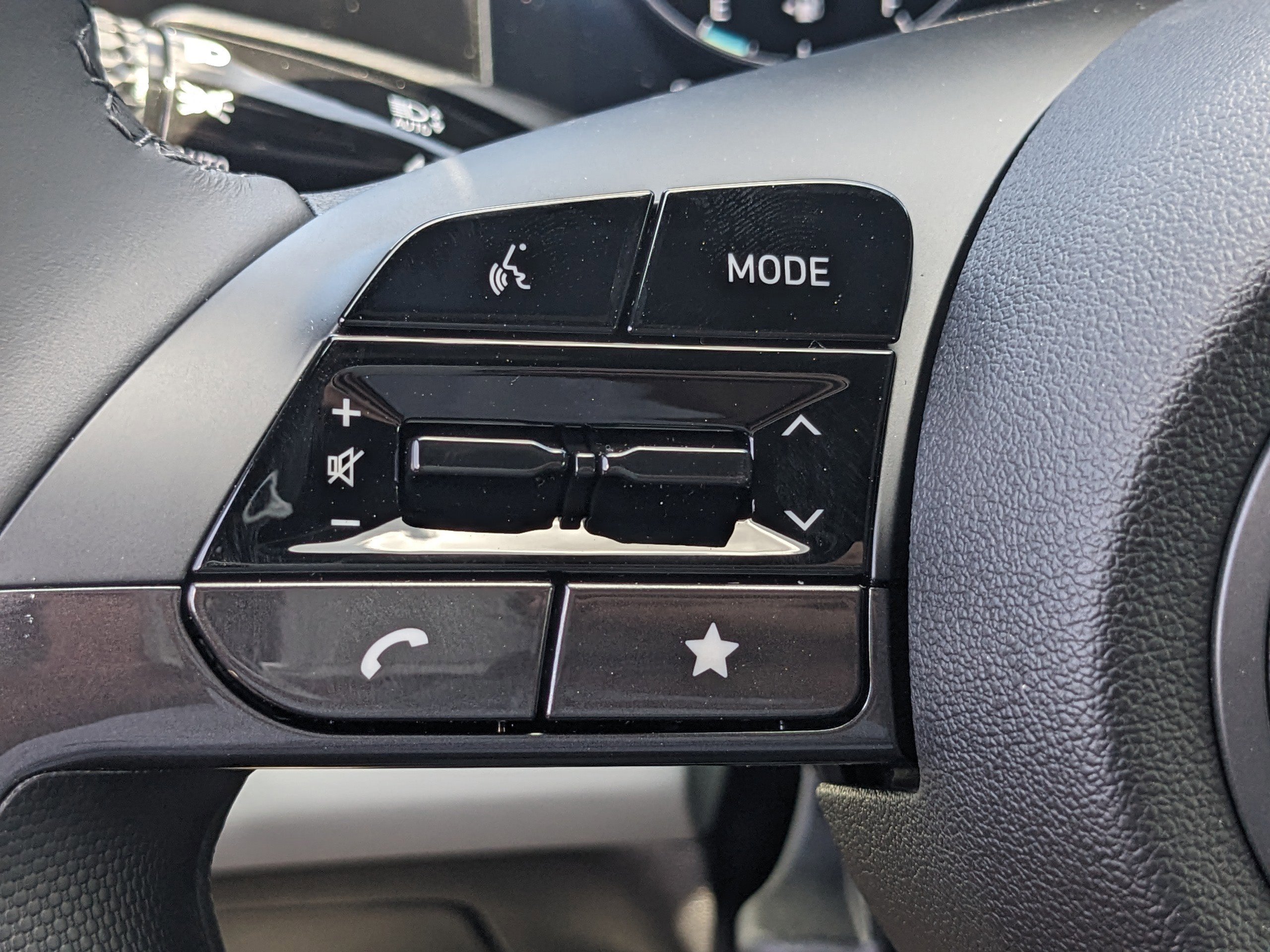2025 Hyundai Elantra Hybrid Limited photo 19