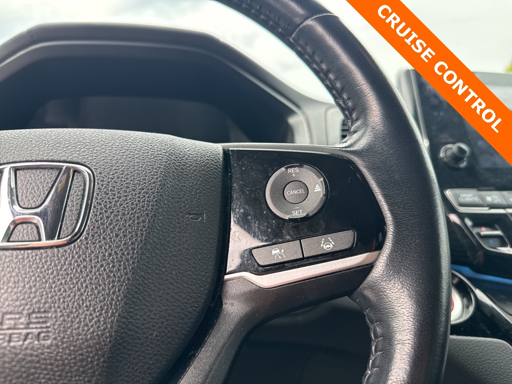 2022 Honda Odyssey Touring photo 8