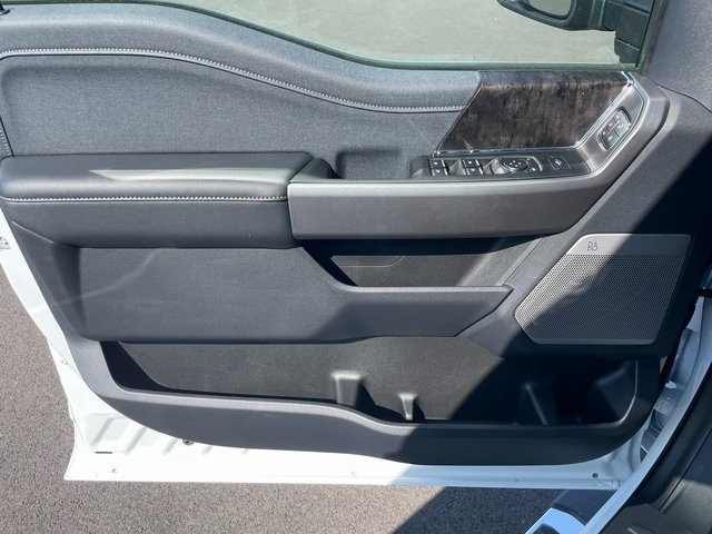 2025 Ford F-350 photo 19