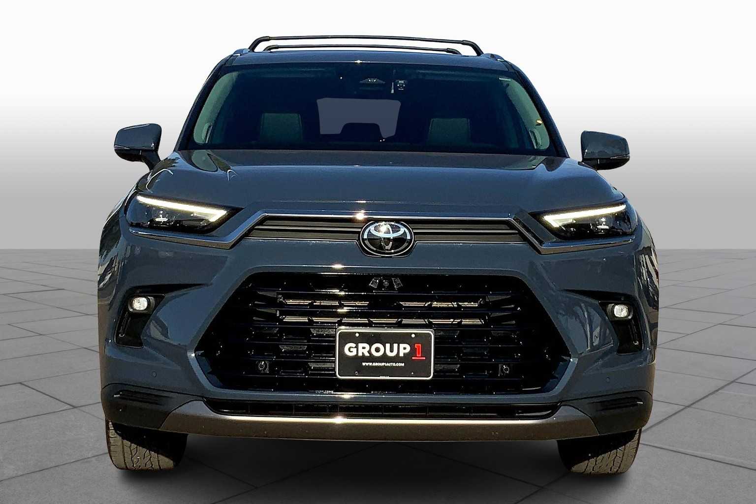 2024 Toyota Grand Highlander Limited photo 2