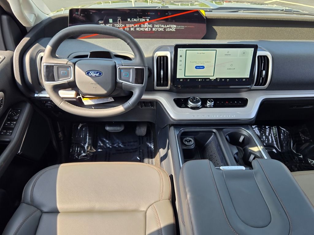 2025 Ford Expedition photo 18