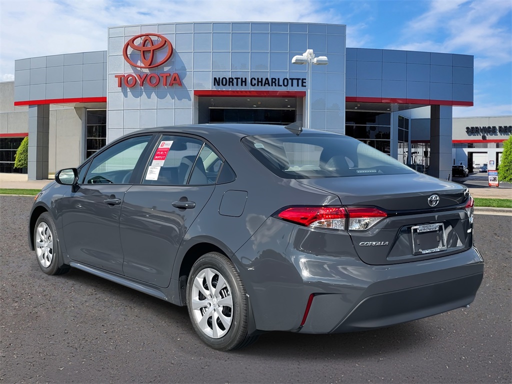 2026 Toyota Corolla LE photo 4