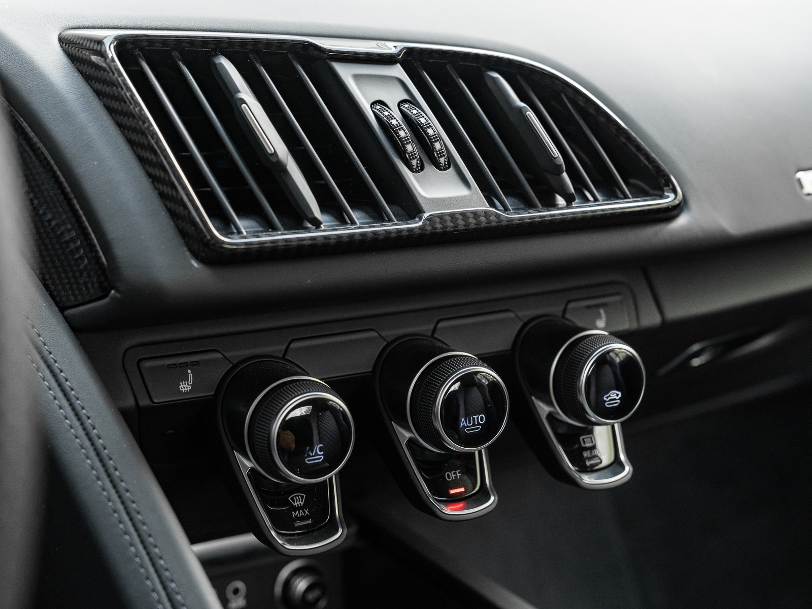 2023 Audi R8 V10 Performance photo 34