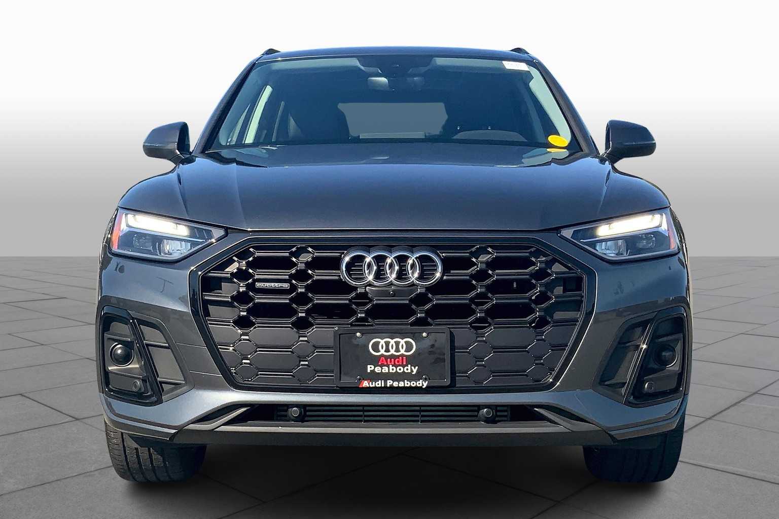 2022 Audi Q5 S line Premium Plus photo 3