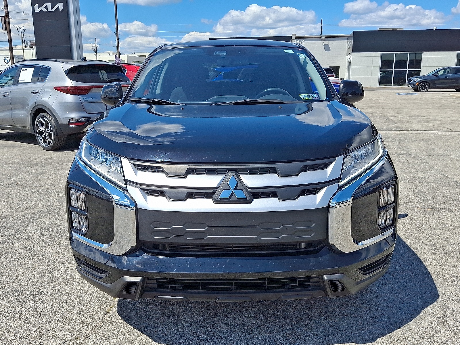 2023 Mitsubishi Outlander Sport ES photo 2