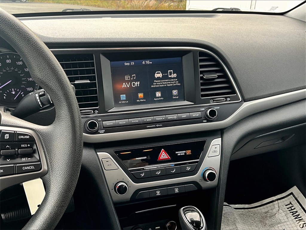 2018 Hyundai Elantra SEL photo 15
