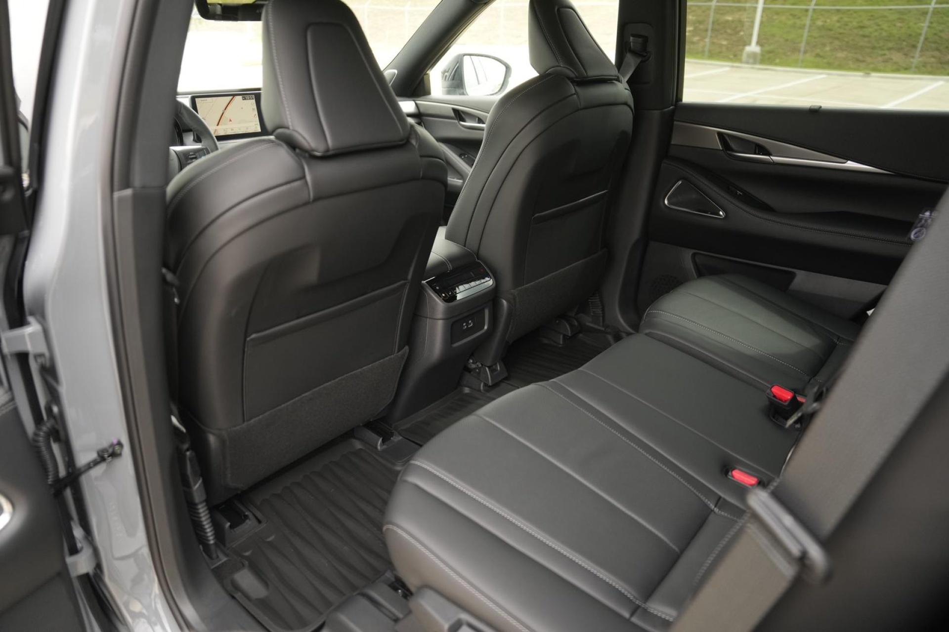 2025 Infiniti QX60 Luxe AWD photo 11