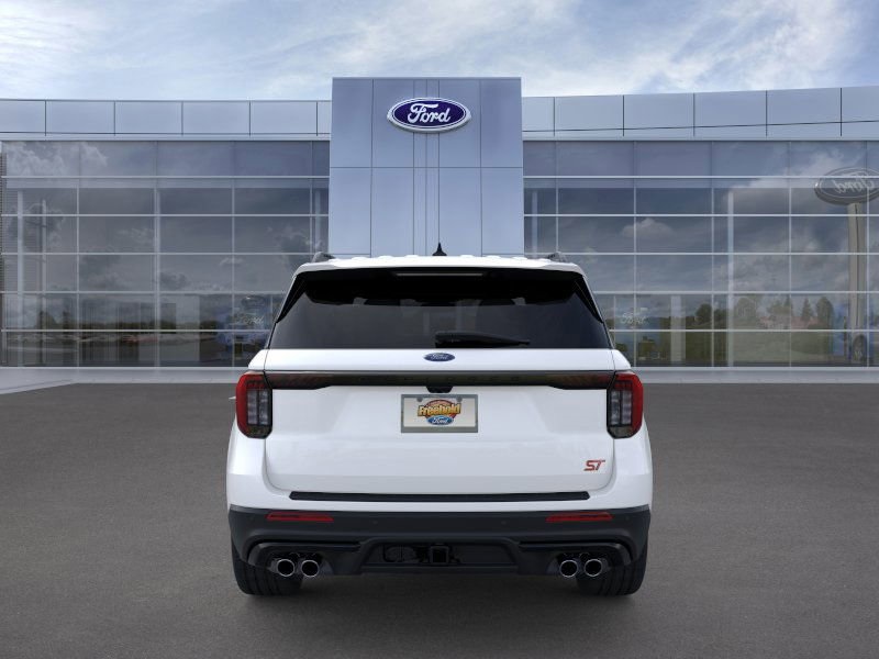 2025 Ford Explorer ST photo 4