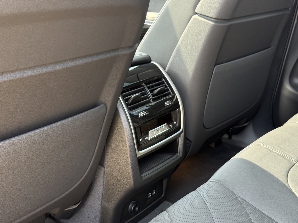 2026 Bmw X5 xDrive50e photo 18
