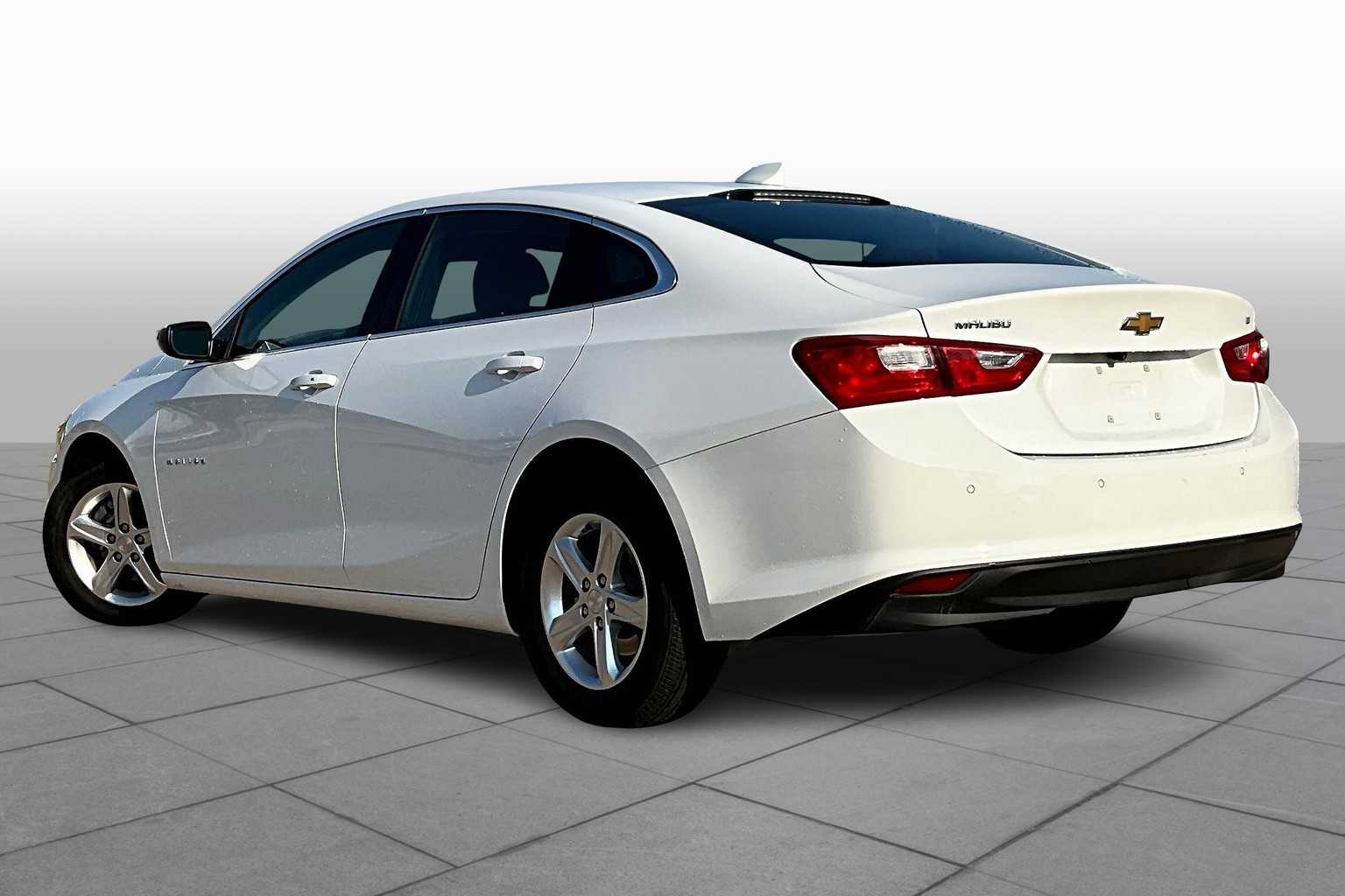 2024 Chevrolet Malibu 1LT photo 11