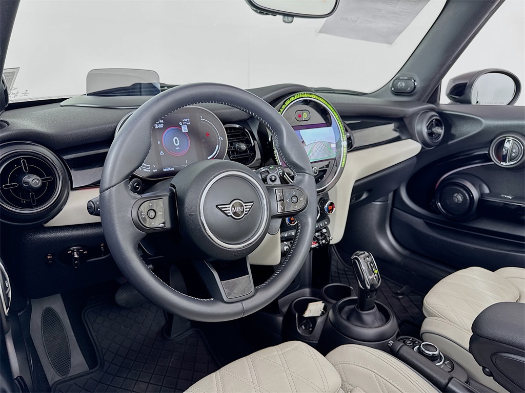 2023 Mini Cooper Convertible S photo 9