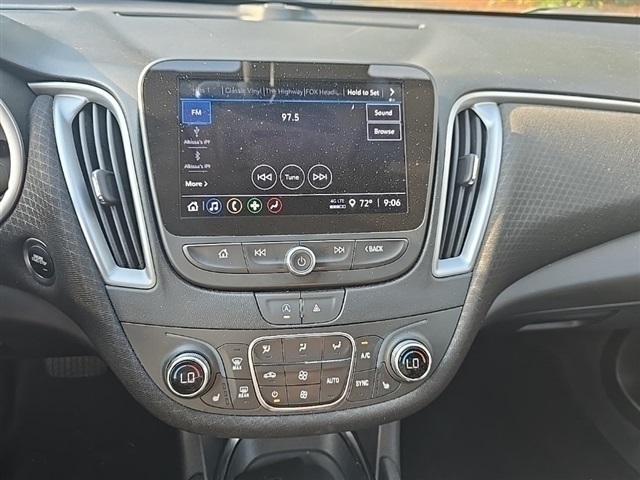 2023 Chevrolet Malibu 1LT photo 24
