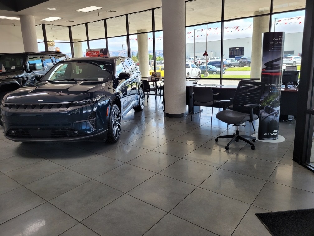 2022 Ford Explorer ST photo 6