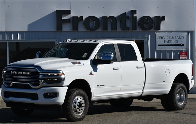 2026 RAM Ram 3500 Pickup Laramie's photo