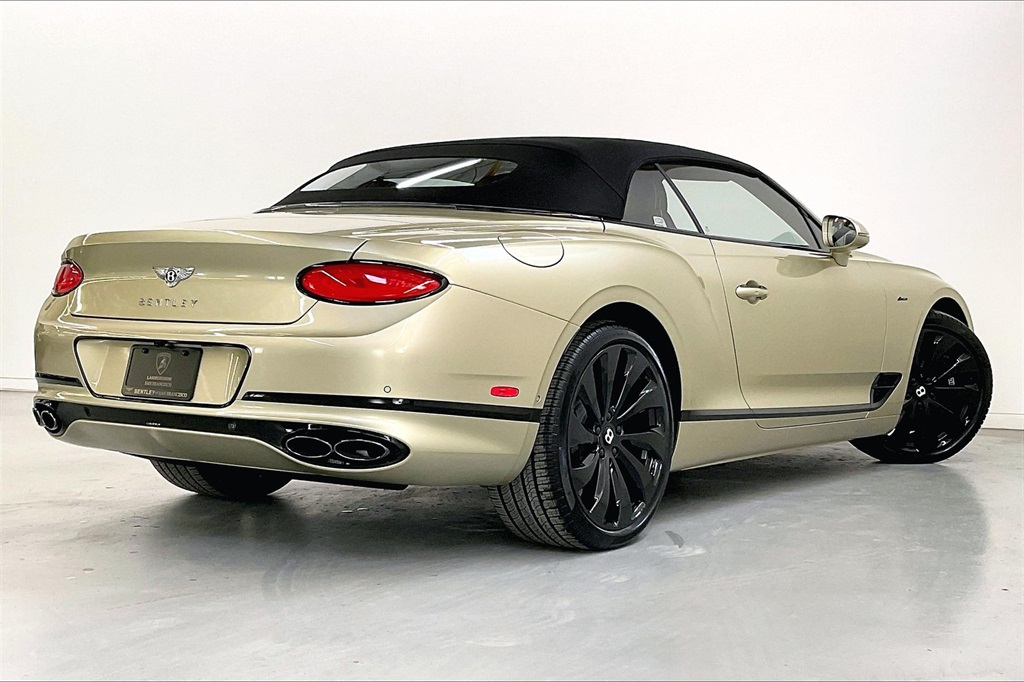 2024 Bentley Continental GT Azure V8 photo 4