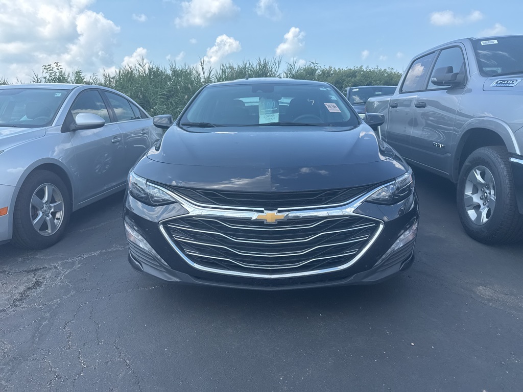Used 2023 Chevrolet Malibu 1LT with VIN 1G1ZD5ST2PF192215 for sale in Shelby, OH