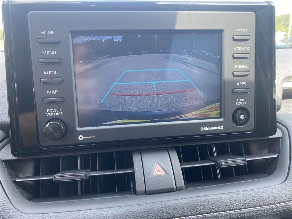 2022 Toyota RAV4 XLE photo 17