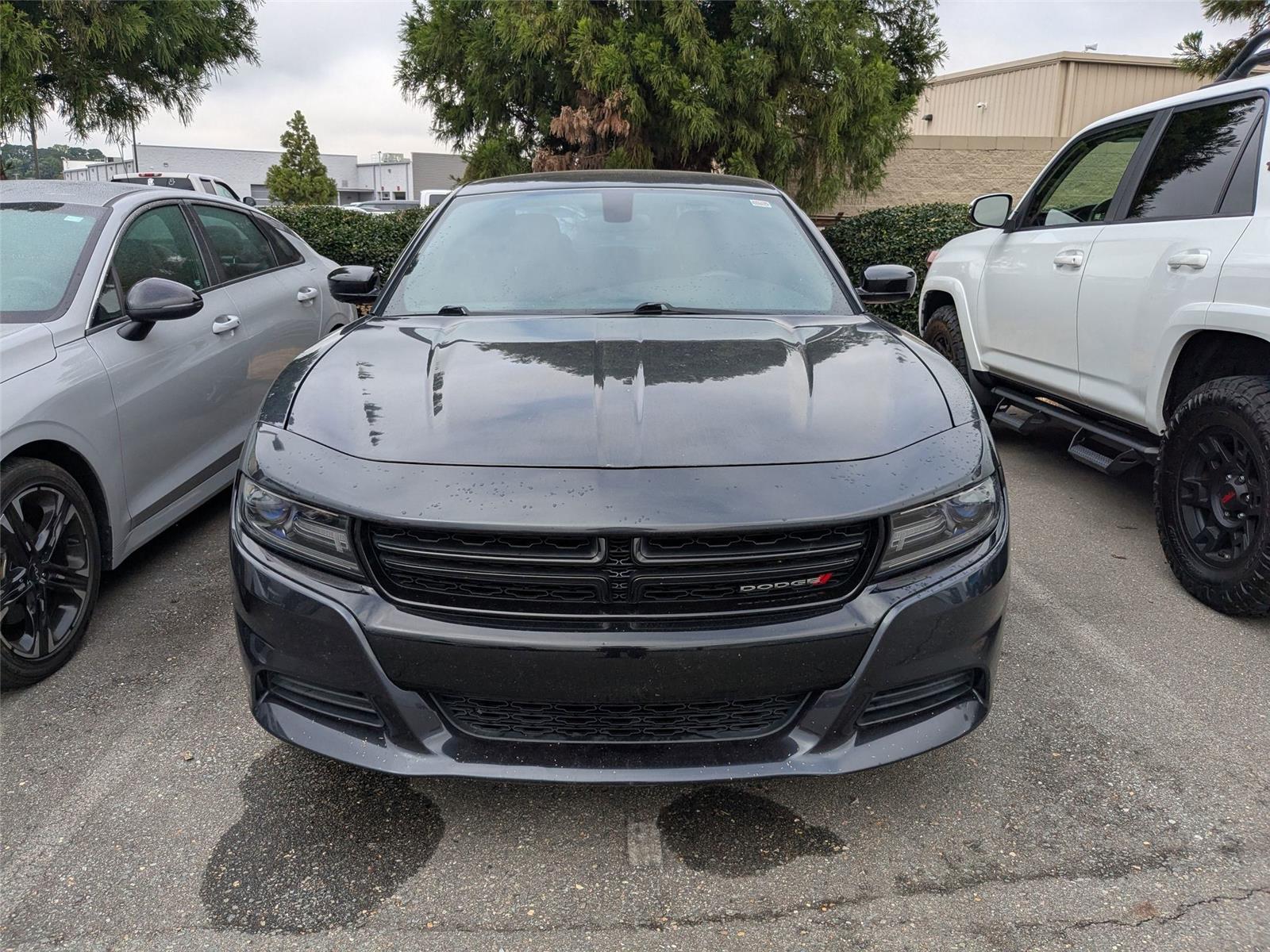 2018 Dodge Charger SXT photo 2