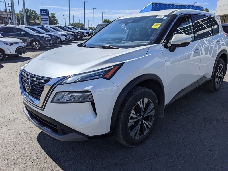 2021 Nissan Rogue SV photo 7
