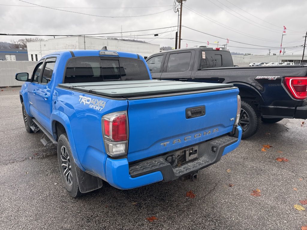 2020 Toyota Tacoma TRD Sport photo 4