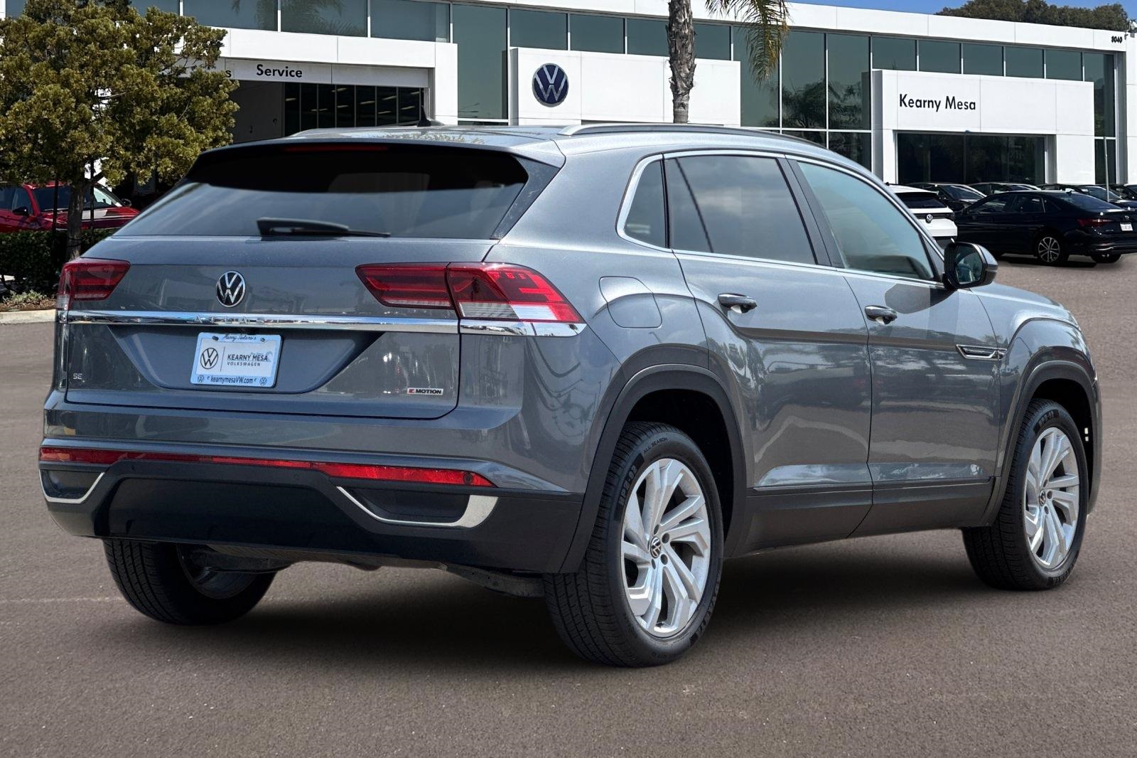 2021 Volkswagen Atlas Cross Sport SEL photo 4