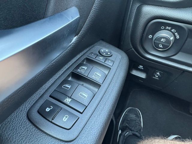 2022 Ram 1500 Big Horn Lone Star Night Edition photo 20