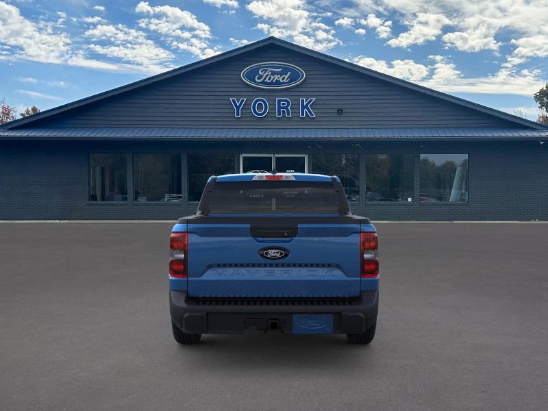 2025 Ford Maverick XLT photo 2