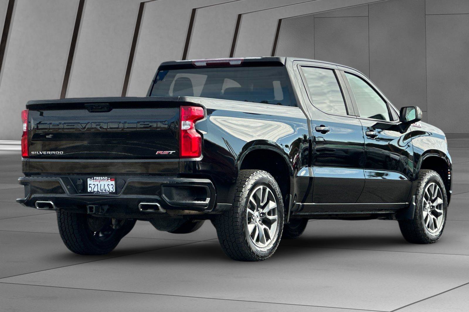 2022 Chevrolet Silverado 1500 RST photo 3