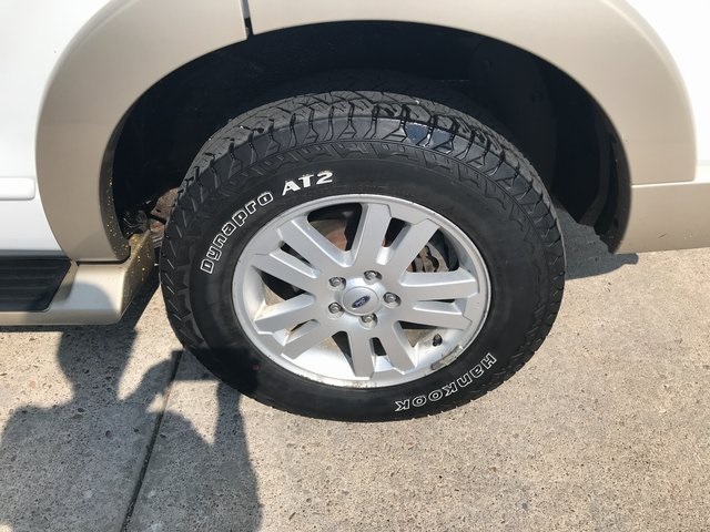 2006 Ford Explorer Eddie Bauer photo 16
