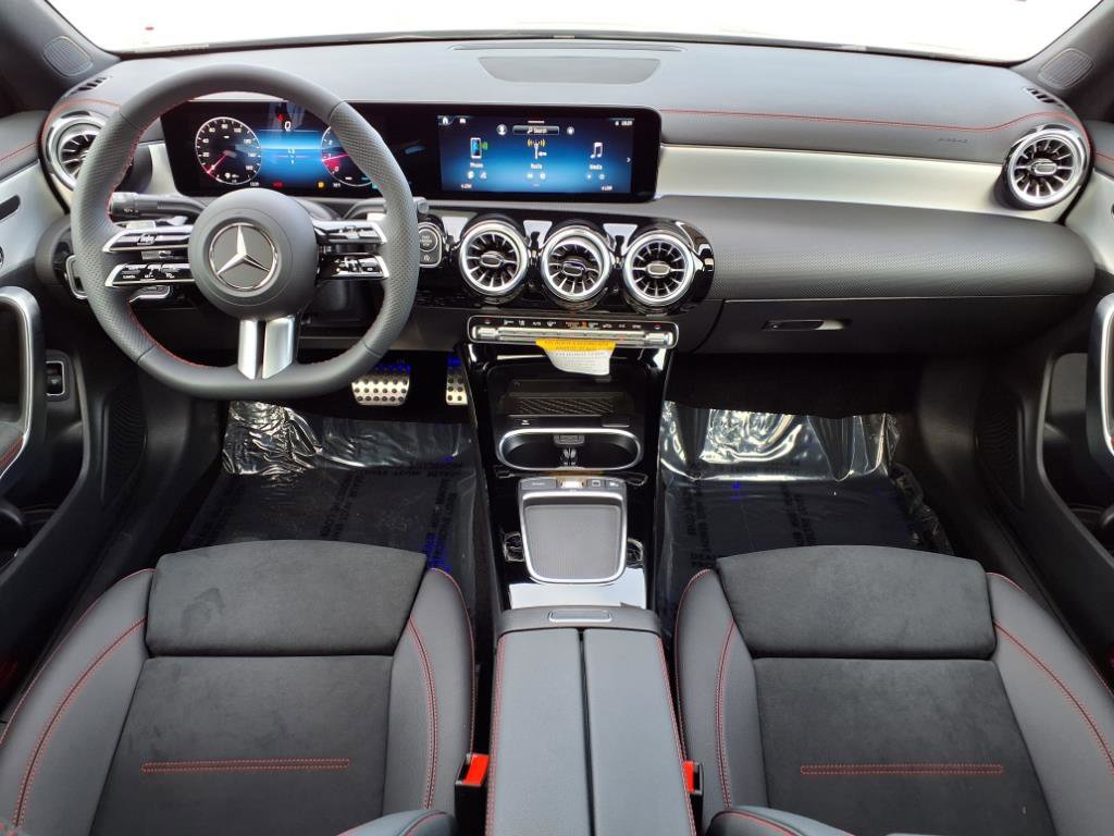 2026 Mercedes Benz CLA 250 photo 4