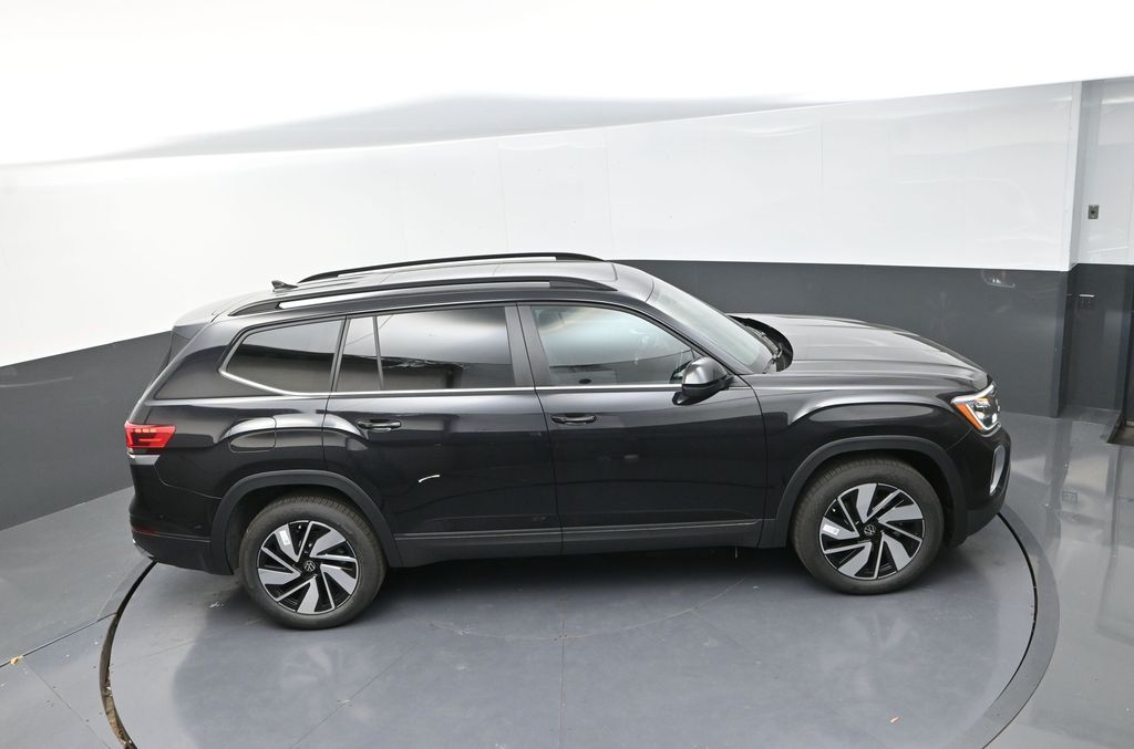 2026 Volkswagen Atlas SE Technology photo 16