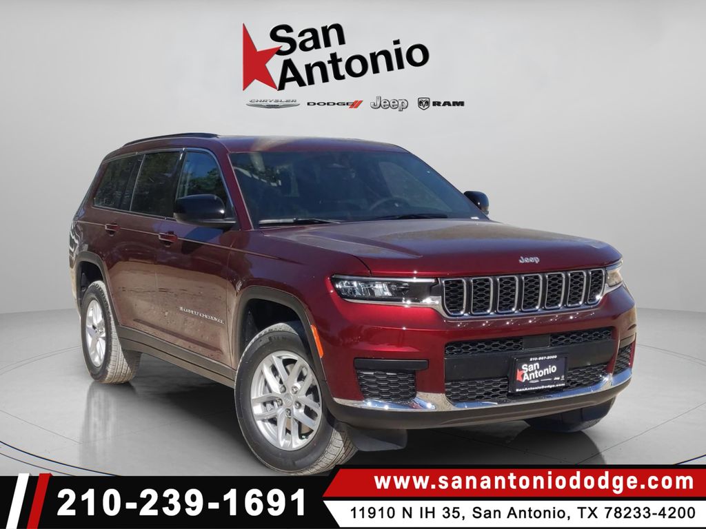 2025 Jeep Grand Cherokee L Laredo's photo