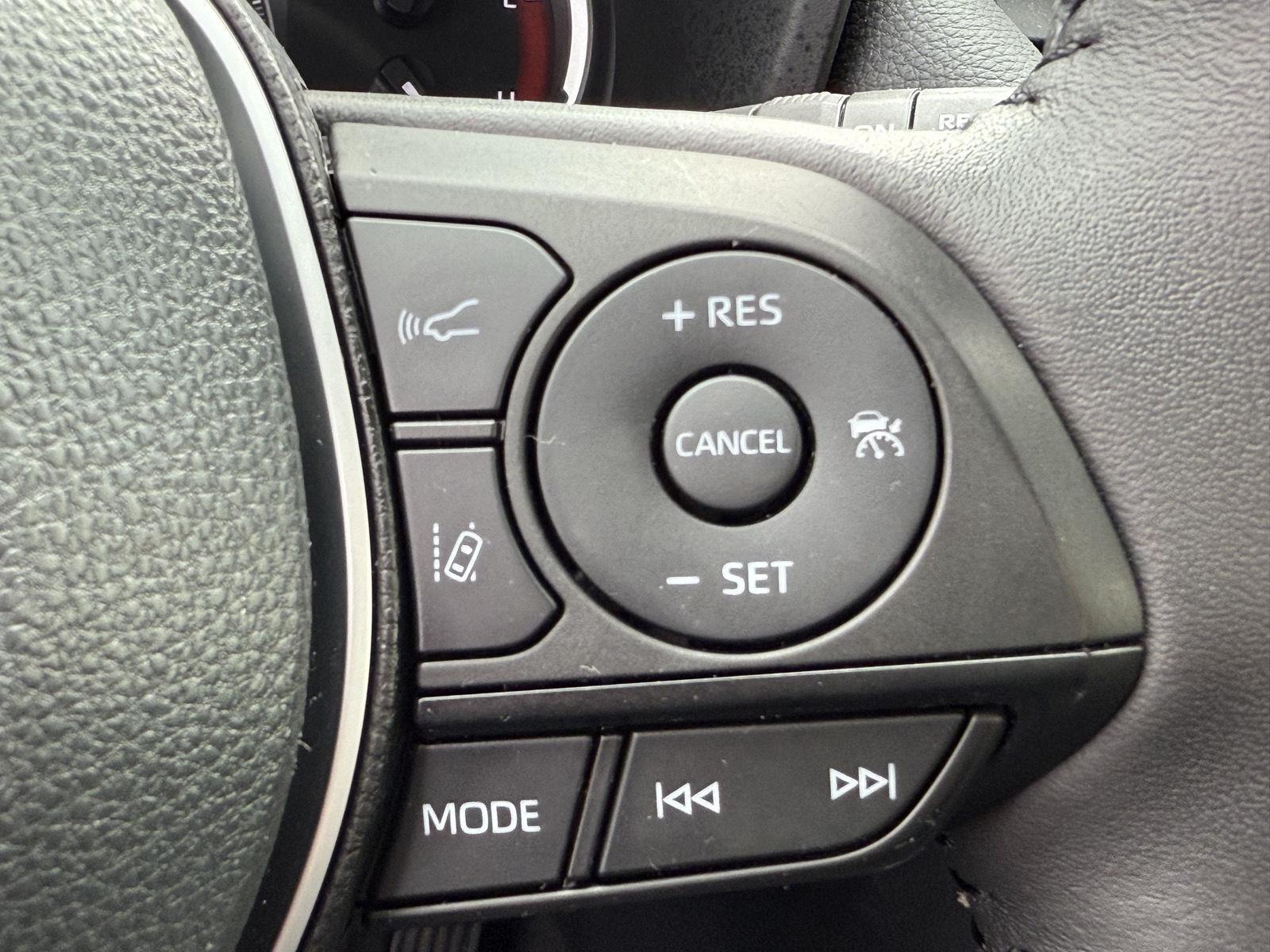 2024 Toyota RAV4 XLE photo 15
