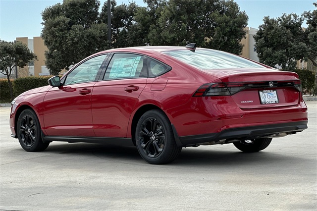 2025 Honda Accord SE photo 5