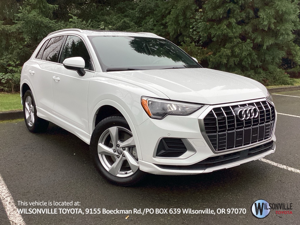 2020 Audi Q3 Premium's photo