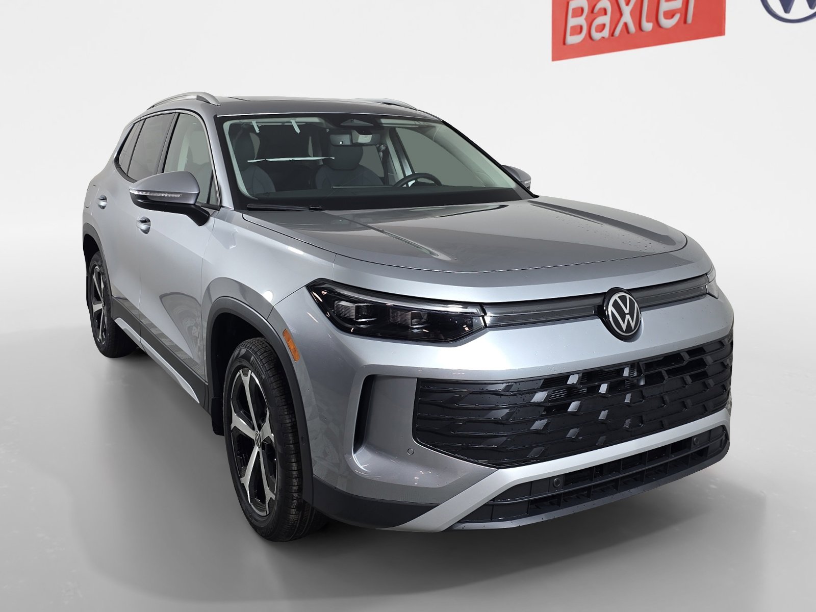 2026 Volkswagen Tiguan SE's photo