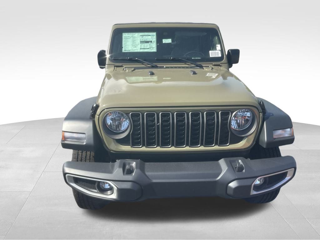 2025 Jeep Gladiator Sport S photo 3
