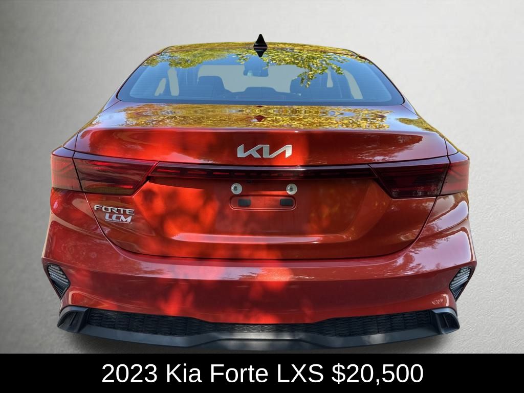 2023 Kia Forte LXS photo 4