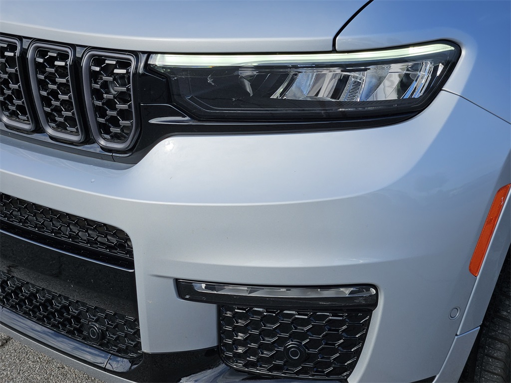 2024 Jeep Grand Cherokee L Summit photo 7