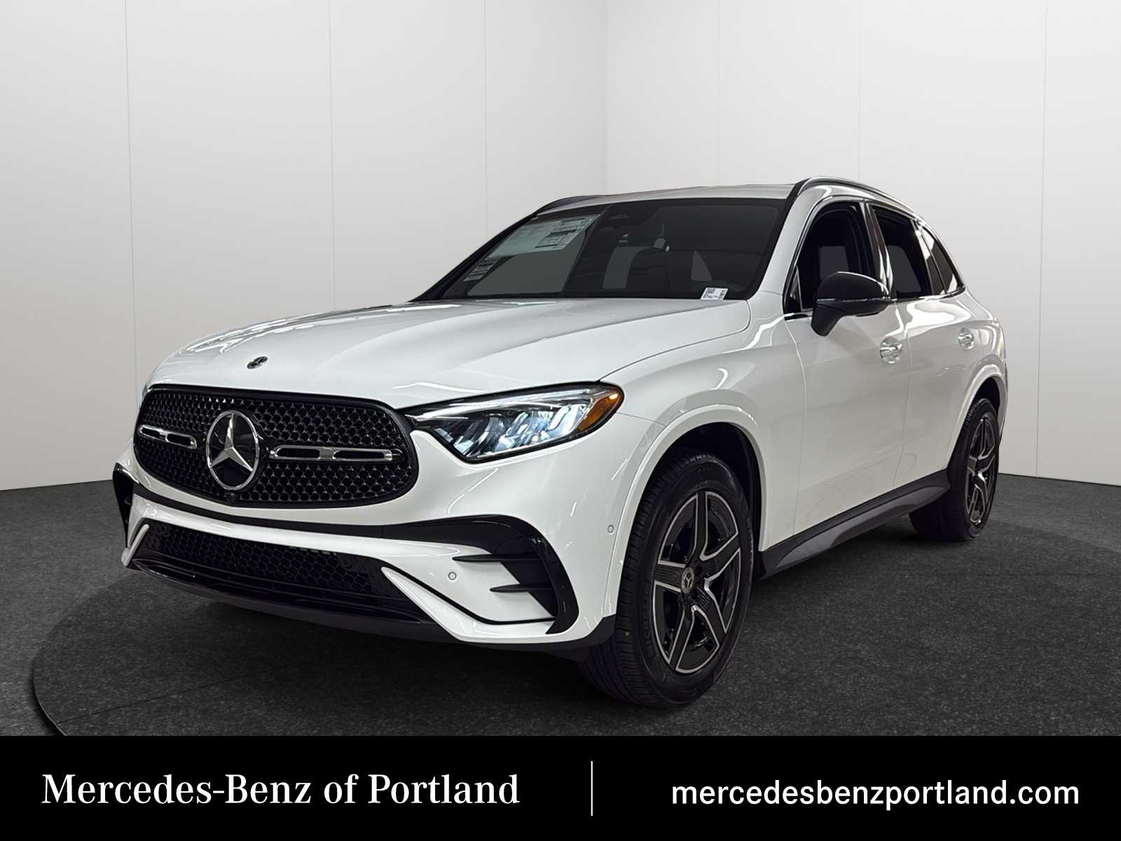 2026 Mercedes-Benz GLC Base's photo