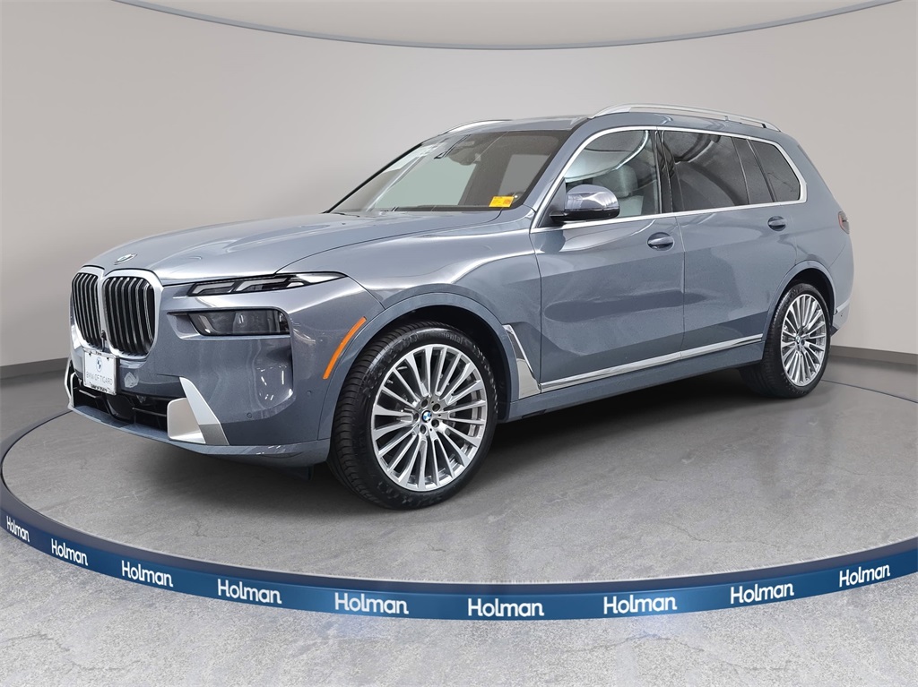 2025 BMW X7 40i's photo