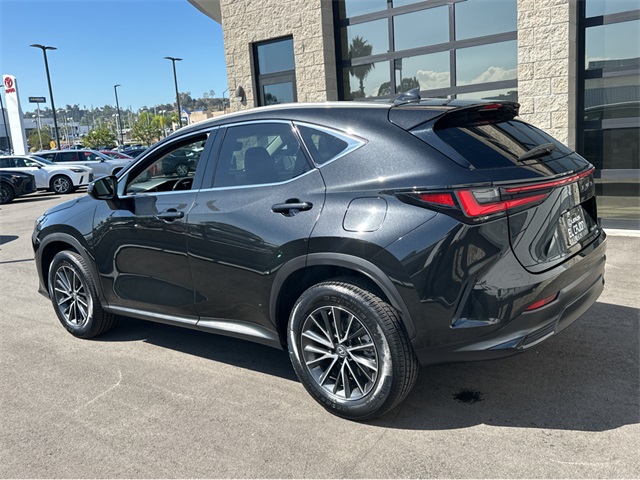2022 Lexus NX 350 Premium photo 2