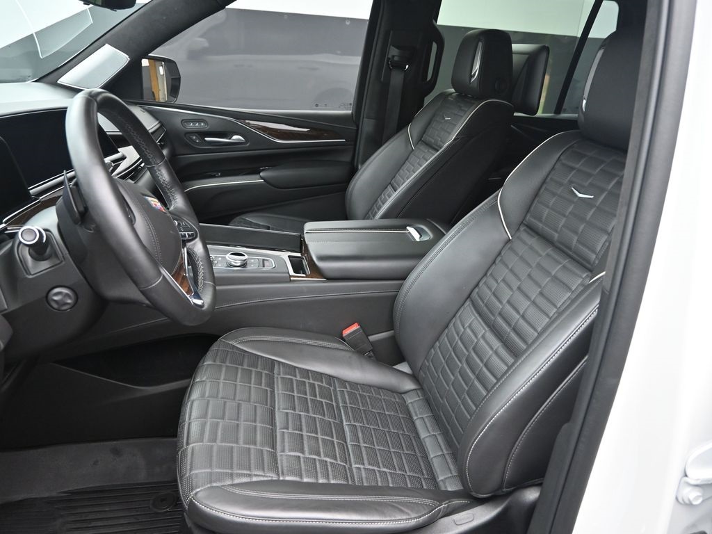 2022 Cadillac Escalade Sport Platinum photo 11