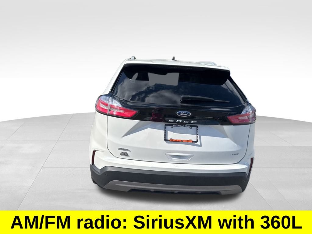 2024 Ford Edge SEL photo 4