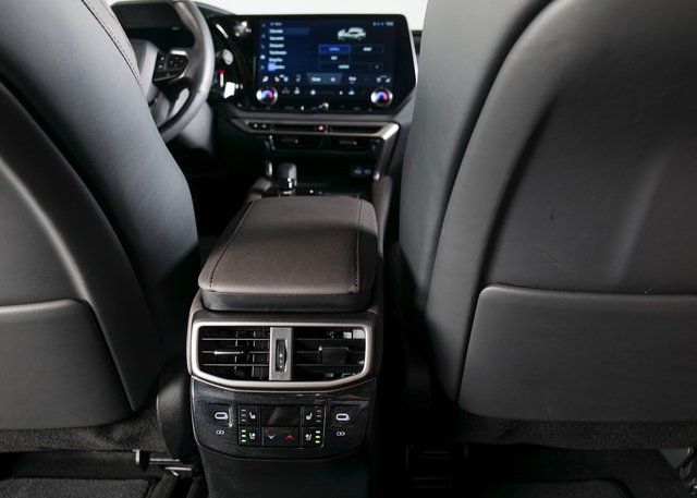 2024 Lexus RX 350h Luxury photo 10