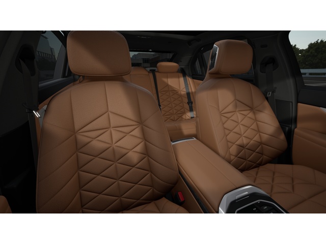 New 2026 Mineral White Metallic BMW 740i image 11